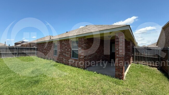 Foto del edificio - 1309 Basswood Ln