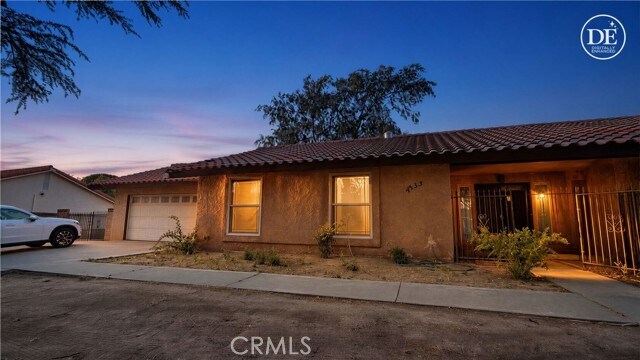 Building Photo - 4333 Hillside Dr