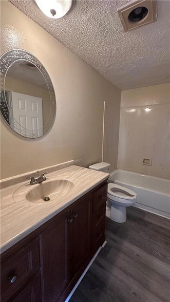 Foto del edificio - 5426 Tullis Dr
