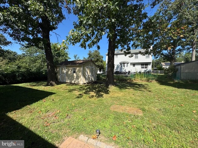 Building Photo - 126 Morris St