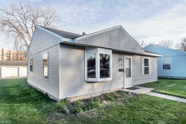 Building Photo - 2 br, 1 bath Condo - 133 Craig Avenue