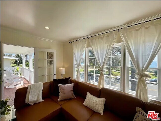 Foto del edificio - 423 Ocean Ave