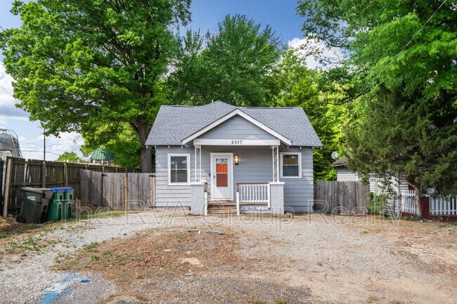 Foto del edificio - 2517 Haden Ave