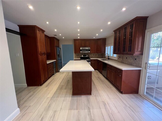 Foto del edificio - 2714 Echo St