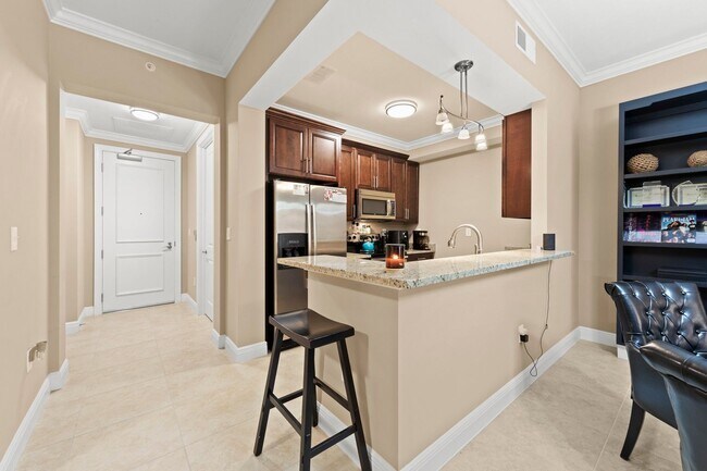 Foto del edificio - Coconut Point -Fully Furnished 1+Den. Avai...