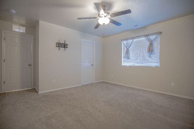 Building Photo - 13509 Palm Beach Dr