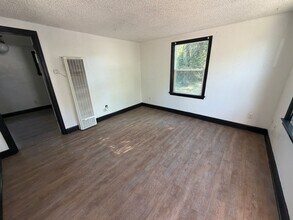 Building Photo - 1257 N 26th St