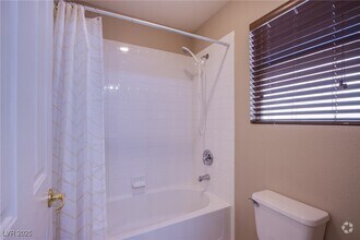 Building Photo - 3838 Erva St