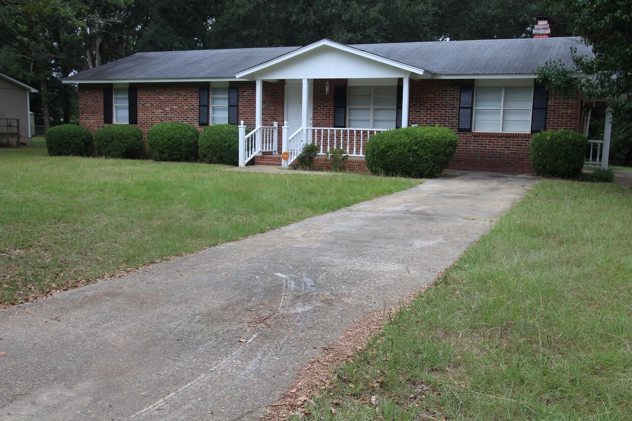 Foto principal - 4821 Impala Ln