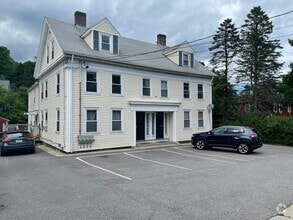 Building Photo - 102 Village St