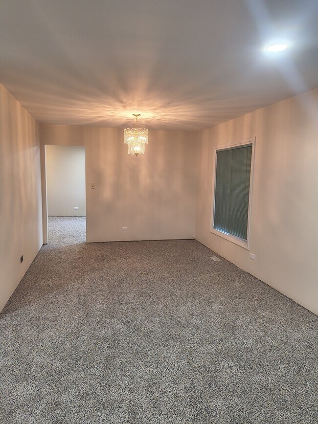 Foto del edificio - 1355 Blair Ln