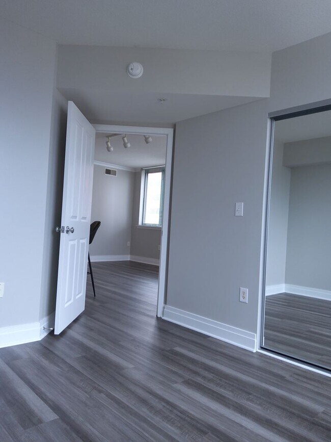 Building Photo - Inner Harbor Two Bedroom Condo with City F...