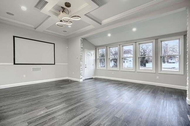 Foto del edificio - 4012 Fernhill Ave