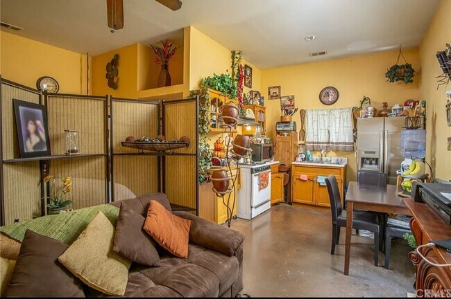 Foto del edificio - 5361 Sierra St