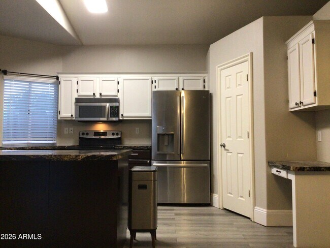 Foto del edificio - 4507 E Princeton Ave