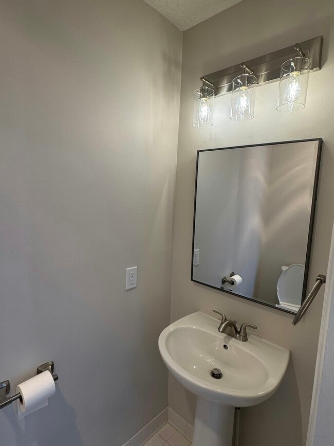 Building Photo - 9028 Constant Course