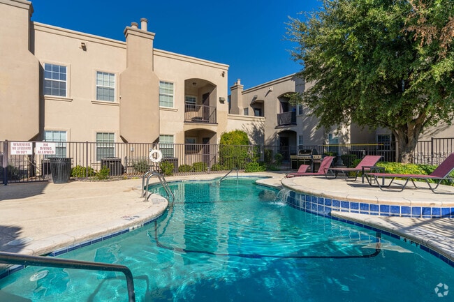 Piscina - Summerstone Elite Apartment Homes