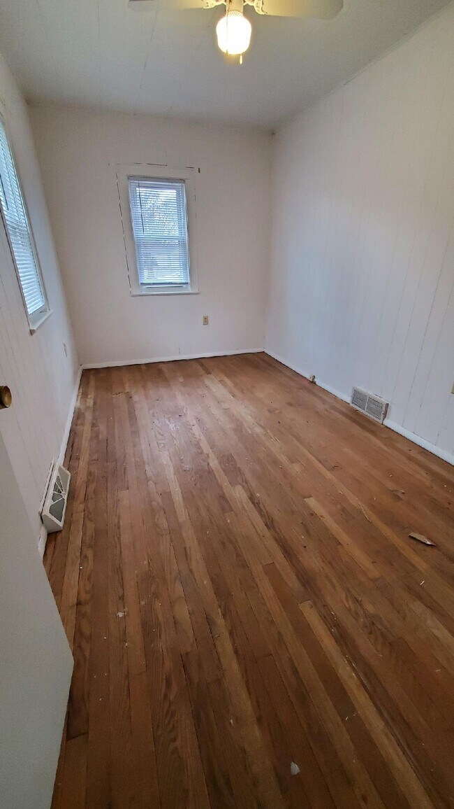 Building Photo - 2920 4th Street A