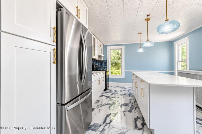 Foto del edificio - 1638 Sanderson Ave
