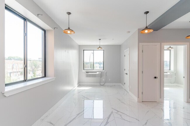 Building Photo - 14 Havens Pl