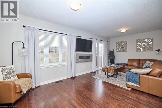 Building Photo - 5052 Cassandra Dr