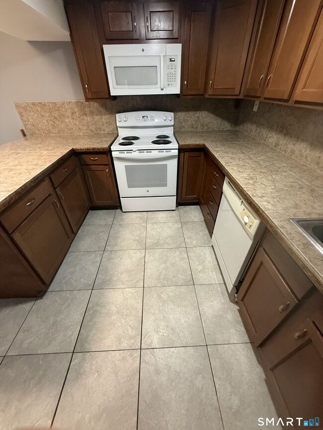 Foto del edificio - 42 Cottage St