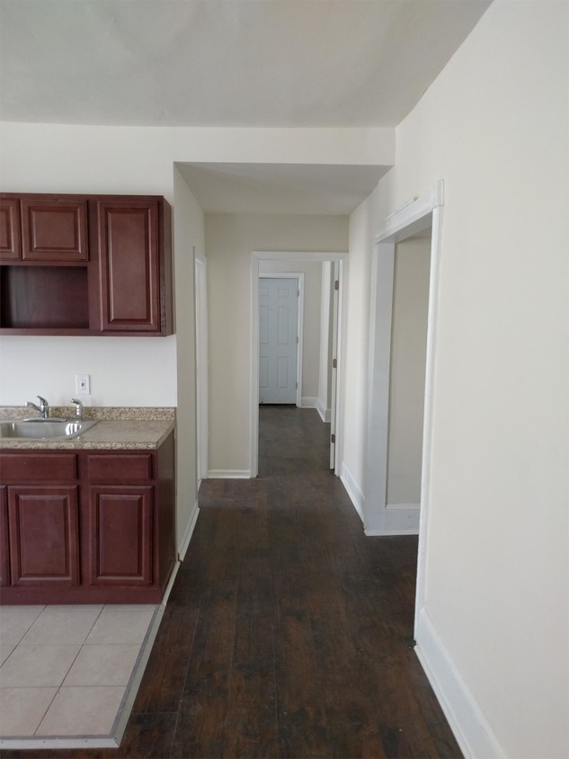 Foto principal - 1204 W Rockland St