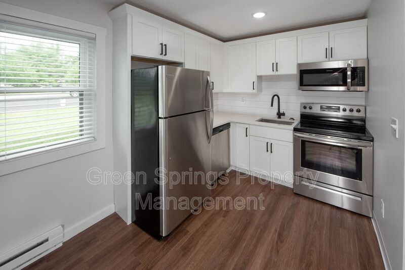 Primary Photo - 12B Kirby Rd