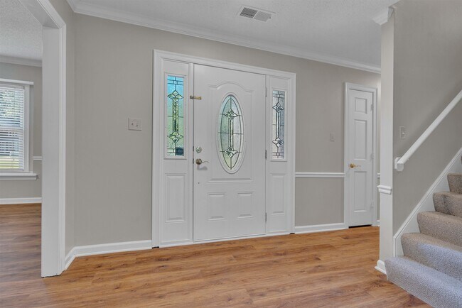 Foto del edificio - 636 N Fox Chase Cove