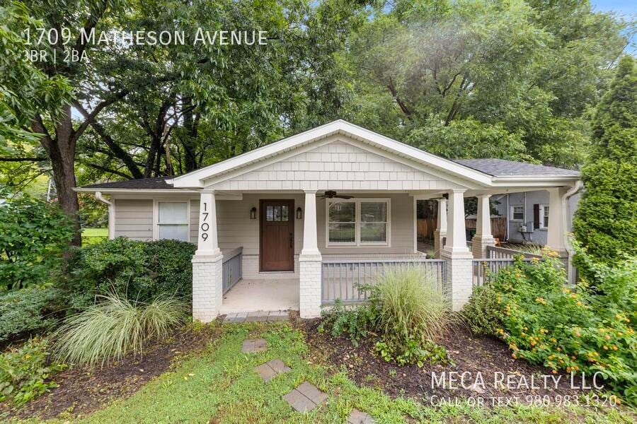 Primary Photo - 1709 Matheson Ave