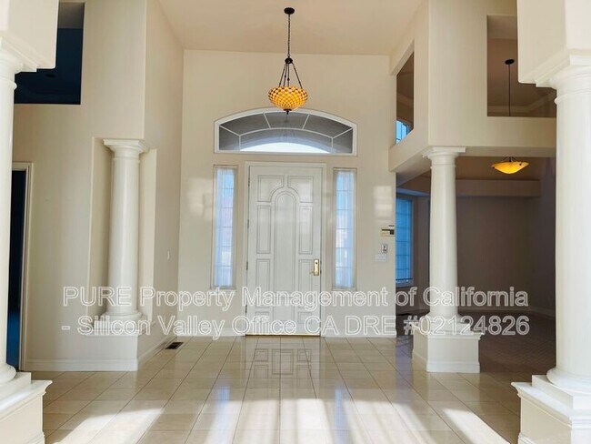 Building Photo - 13690 Ronnie Way