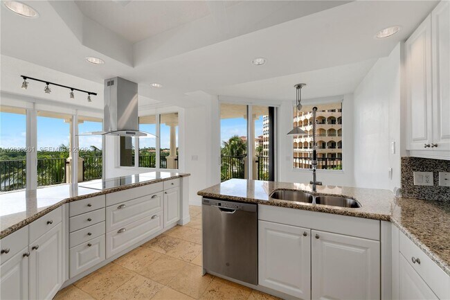Building Photo - 13627 Deering Bay Dr