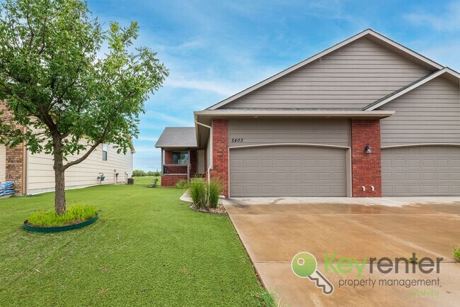 Foto del edificio - 2401-2403 E Coolwater St Duplex