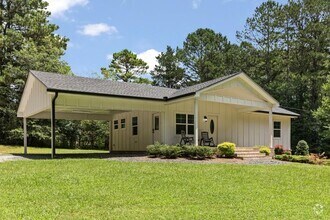 Building Photo - 11865 Hamilton Rd