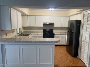 Building Photo - 9801 Owlclover St