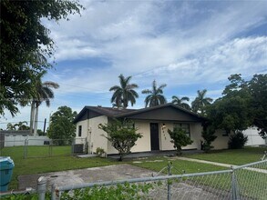 Building Photo - 14415 SW 107th Ct