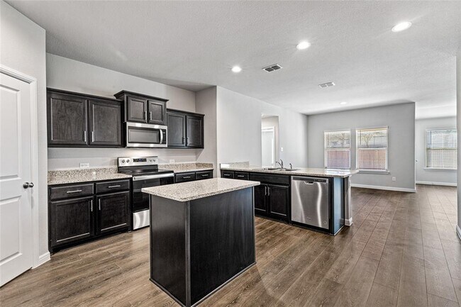 Building Photo - 124 Caraway Ct