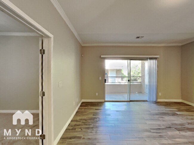 Foto del edificio - 900 Domnus Ln