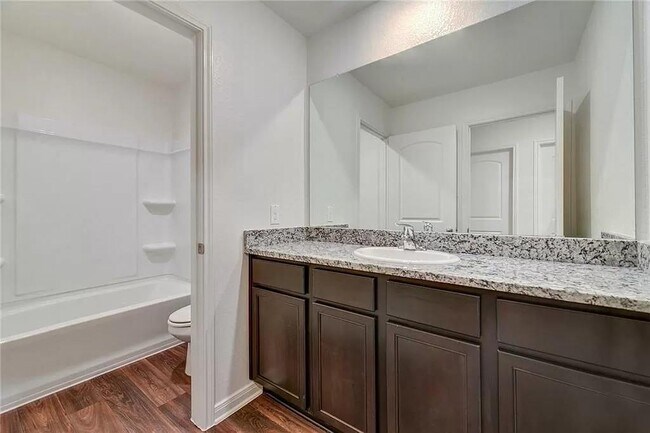 Foto del edificio - 14405 Prairie Sod Ln