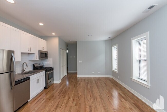 Foto del edificio - 2104 N Sedgwick St