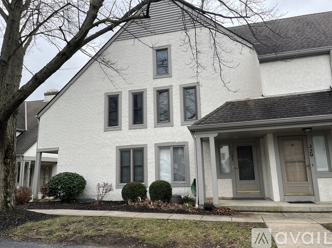 Building Photo - 331 Saint Andrews Dr