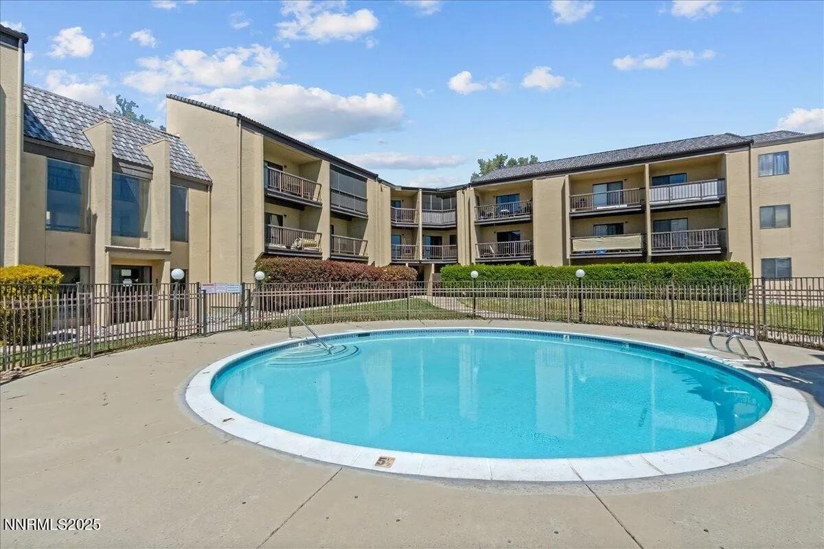 Foto principal - 2450 Lymbery St