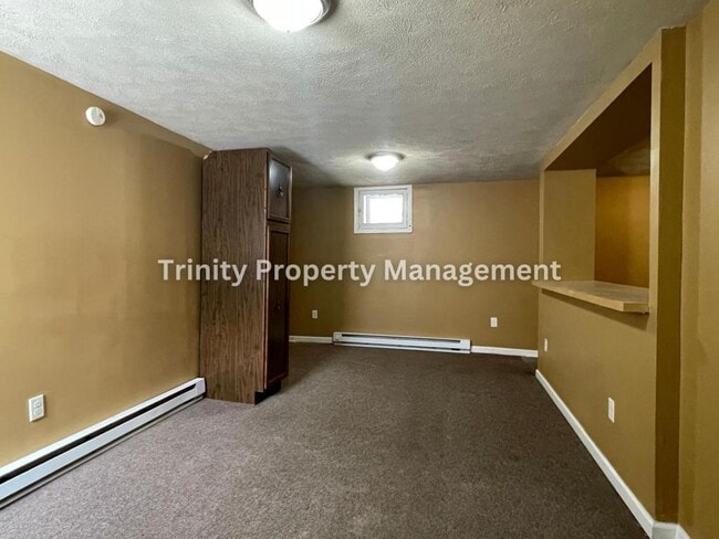 Building Photo - 545 Baltimore Ave