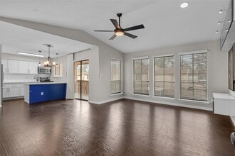 Building Photo - 5001 Lamonte Ln
