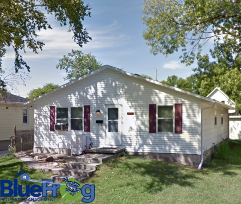 Primary Photo - 935 Shea Ave