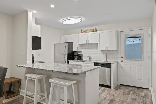 Foto del edificio - 3909 W Cleveland St