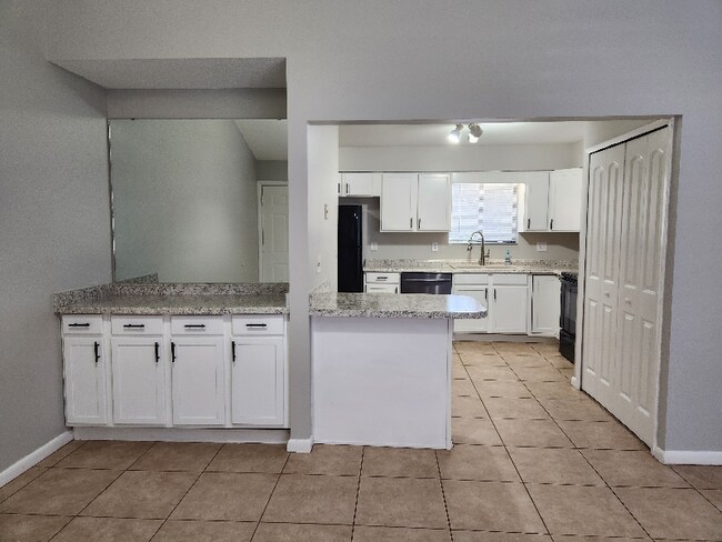 Foto del edificio - 1206 E 11th Ave