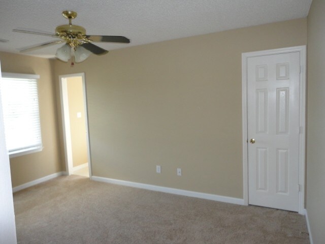 Foto del edificio - 1784 Carriage Cove Lane