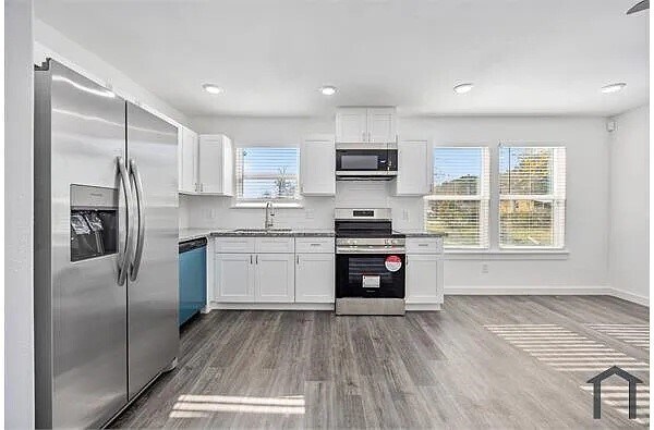 Foto del edificio - 8222 Bigwood St