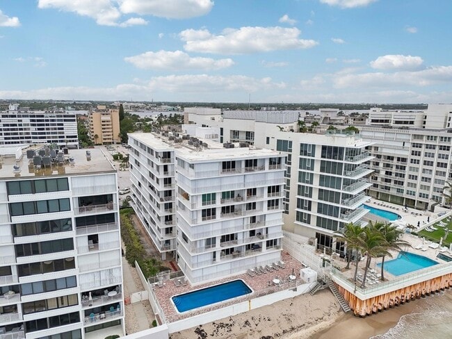 Building Photo - 3580 S Ocean Blvd